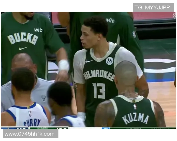 库里新赛季表现抢眼场均328分巴特勒也不甘示弱贡献209分